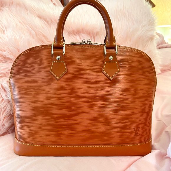 Louis Vuitton Handbags - Louis Vuitton Epi Alma PM Cipango with Shoulder Strap and Dust Bag -Pristine